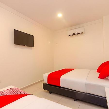 Skudai Hotel Buitenkant foto
